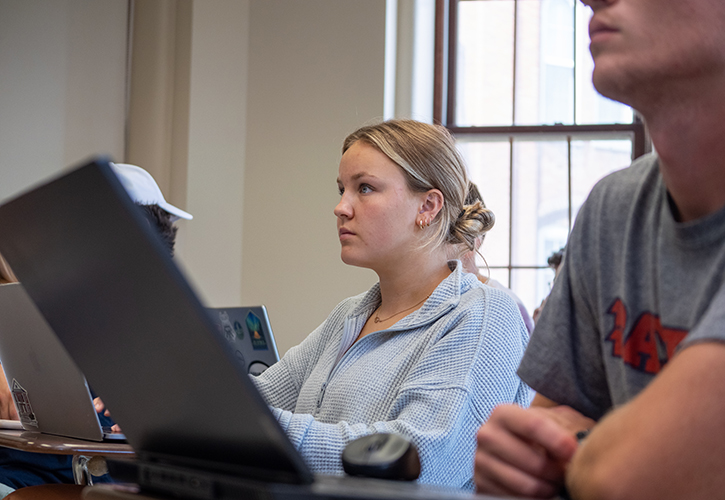 UD students participate in class