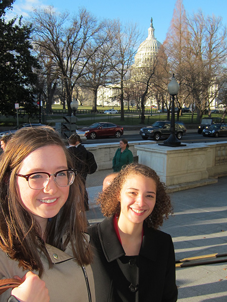 Students Emma Welsh and Eden Williams in Washington, D.C.