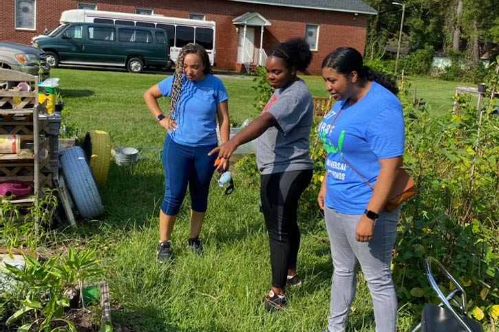 University of Dayton students participating in an Ethos Center immersion project in South Carolina. Courtesy: Zenobia Harper