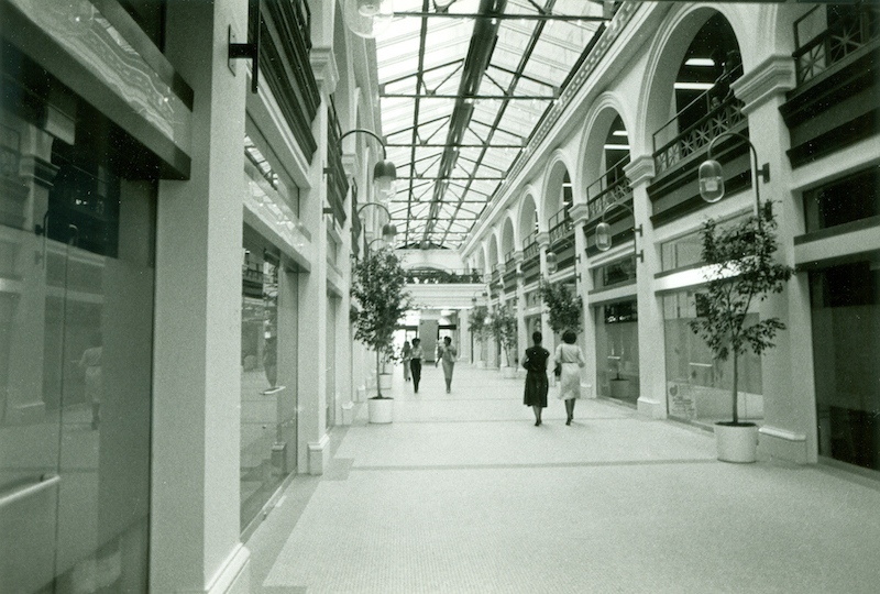 Photo of Dayton Arcade promenade, 1980s