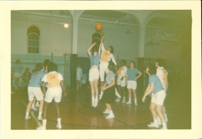 Women's basketball (1960s)