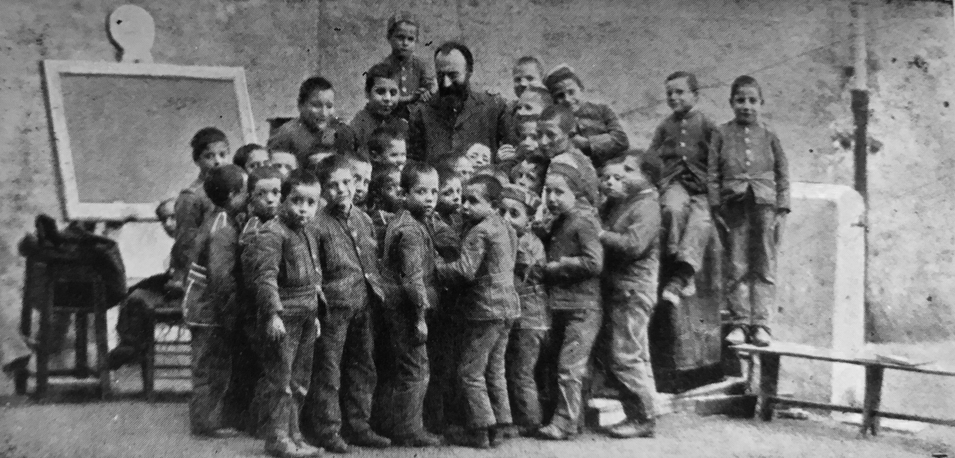 Bartolo Longo (center) with boys from his school for the figli carcerati — sons of convicts