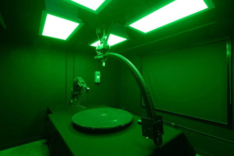 lab equipment demonstrating a range of lighting system colors