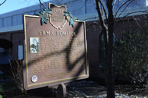 Erma Bombeck memorial plaque