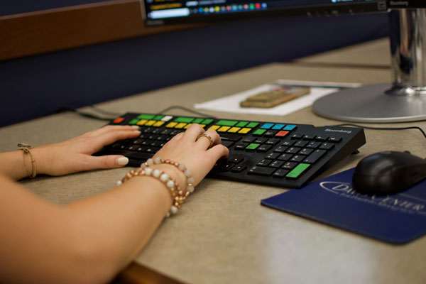 hands on a compturer keyboard
