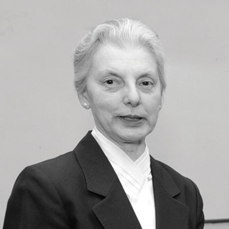 Headshot of Cecilia Mushenheim