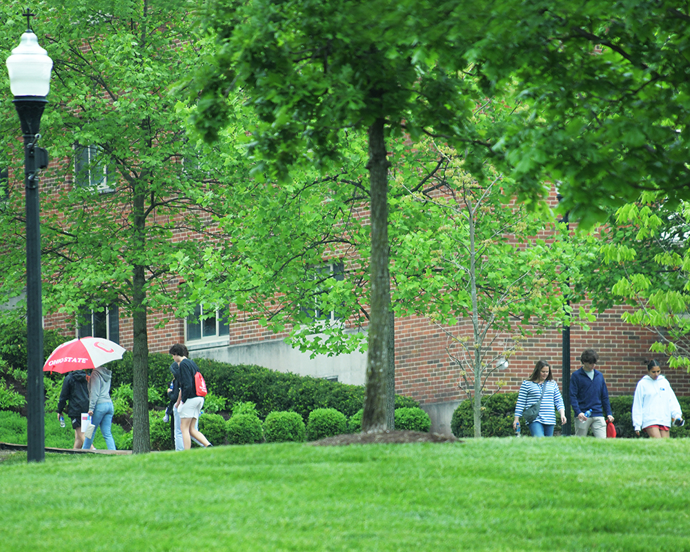 Tour groups outside Marycrest Hall