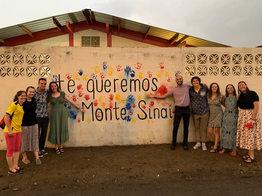 Rostro de Cristo team in Guayaquil, Ecuador